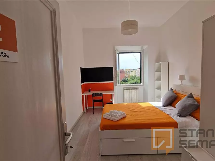 Immagine 1 di Stanza singola in affitto  in Via Ostiense, 343 a Roma