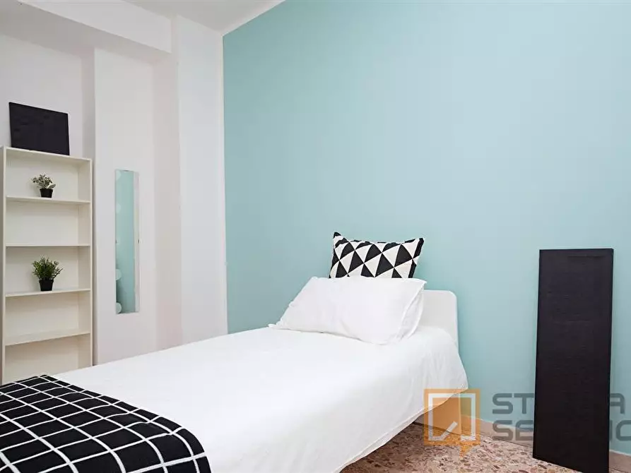 Immagine 3 di Stanza singola in affitto  in VIA BASTIONI SETTENTRIONALI, 49 a Rimini