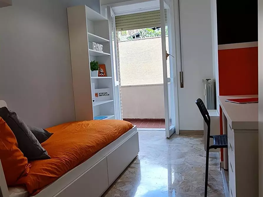 Immagine 5 di Stanza singola in affitto  in Lungotevere di Pietra Papa, 61  a Roma