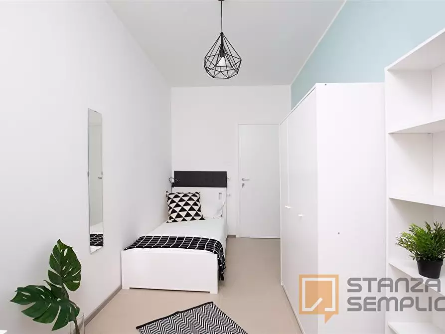 Immagine 3 di Stanza singola in affitto  in VICOLO GIOIA,1 a Rimini