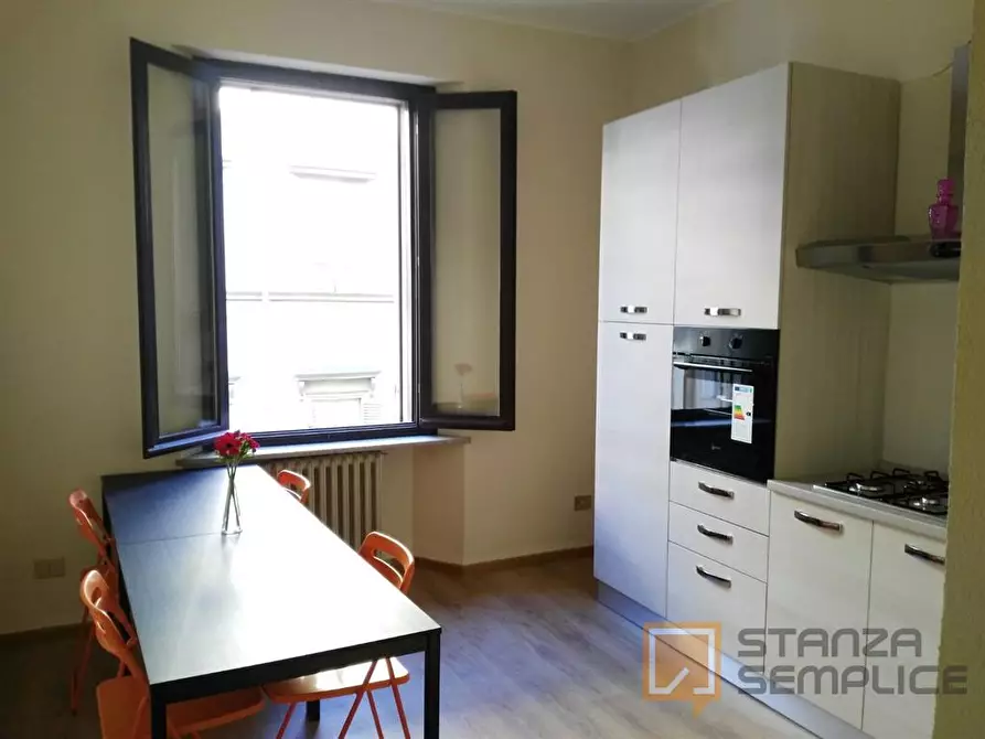 Immagine 8 di Stanza singola in affitto  in BORGO RONCHINI  a Parma