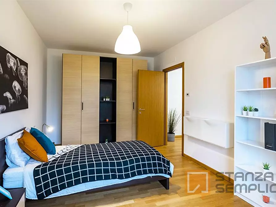 Immagine 2 di Stanza singola in affitto  in VIA BERIZZI 16 a Bergamo