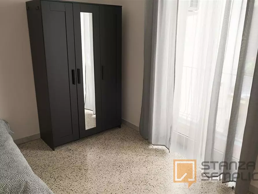 Immagine 2 di Stanza singola in affitto  in Vico Campane a Donnalbina n. 18 a Napoli