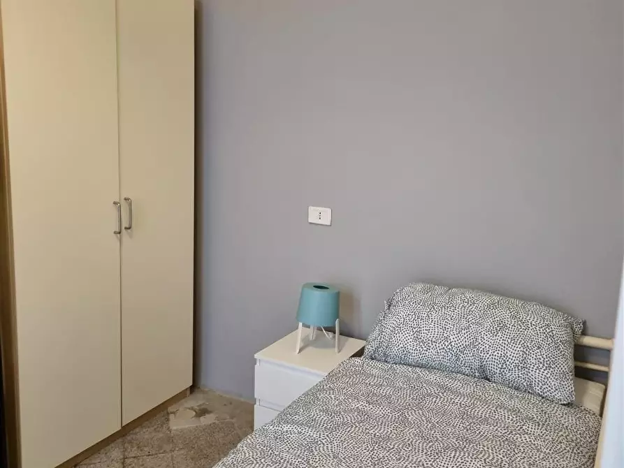 Immagine 2 di Stanza singola in affitto  in Via Pietro Trinchera n. 4 a Napoli