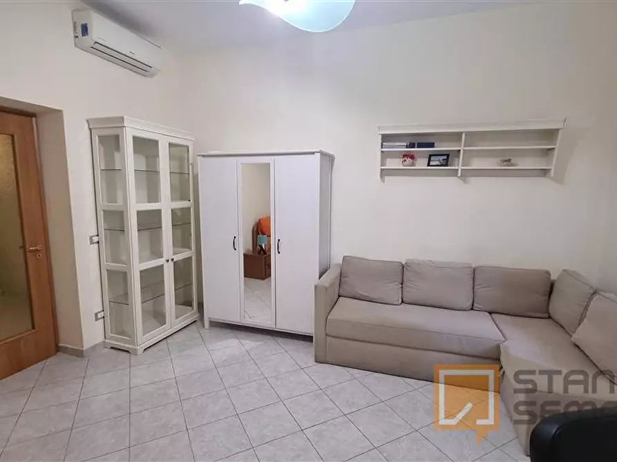 Immagine 3 di Stanza singola in affitto  in Via Pompeo Magno n. 9  a Casandrino