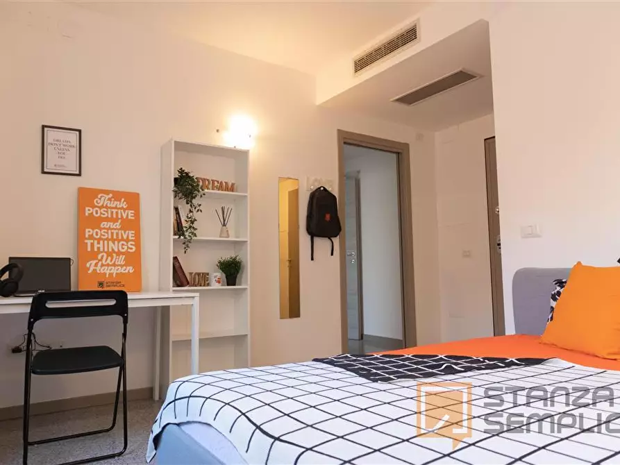 Immagine 2 di Stanza singola in affitto  in Via Dante 108 a Cagliari