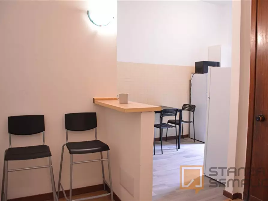 Immagine 7 di Stanza singola in affitto  in Via Tigellio 20b a Cagliari