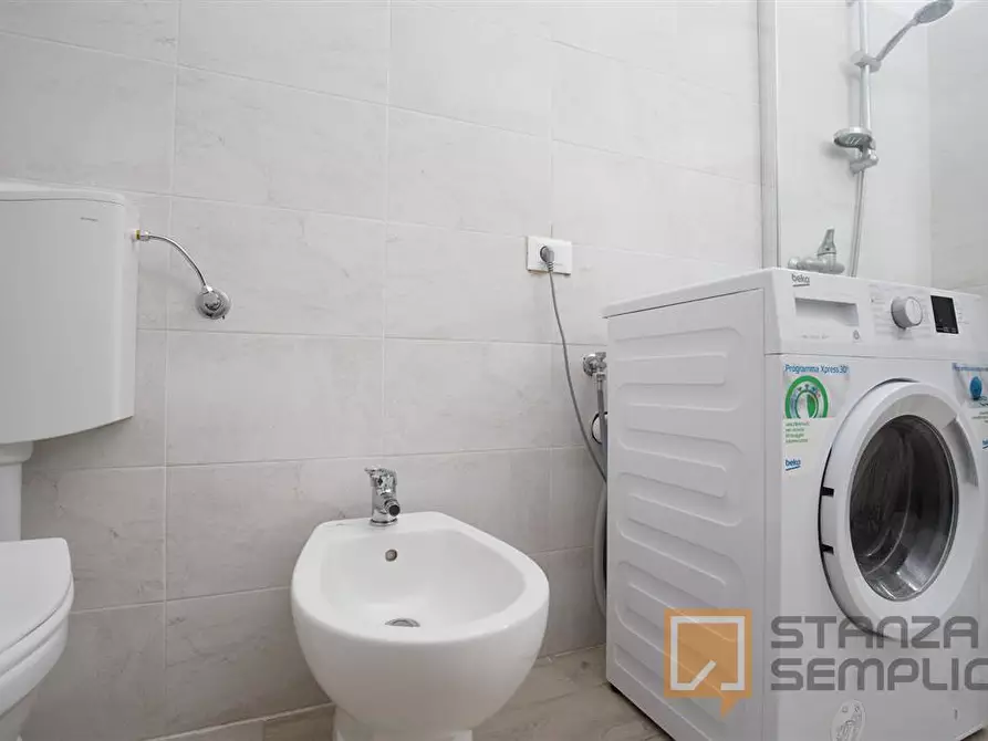 Immagine 7 di Stanza singola in affitto  in VIA SAFFI, 47 a Rimini