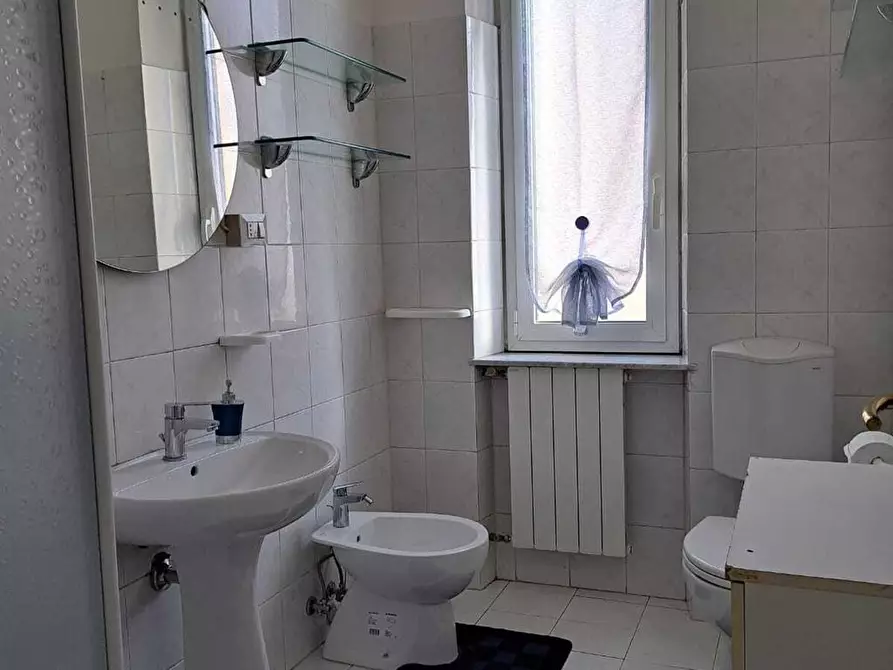 Immagine 3 di Stanza singola in affitto  in SALITA PIANO DI ROCCA 8/9 a Genova