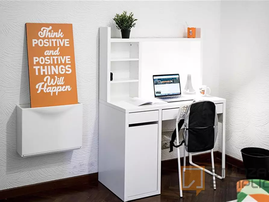 Immagine 2 di Stanza singola in affitto  in Via Giulio Petroni 25/5 a Bari