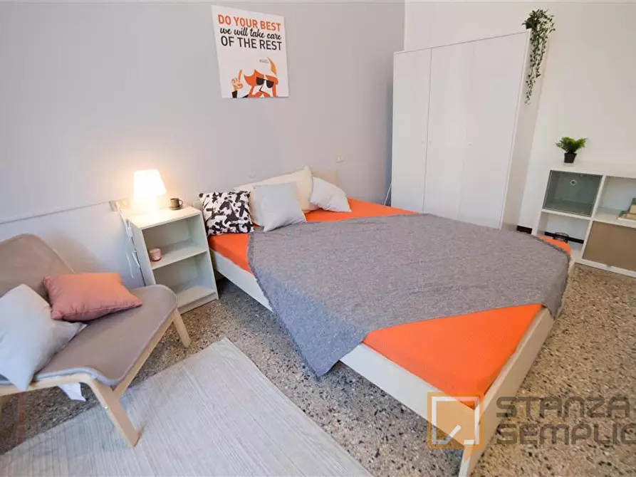 Immagine 2 di Stanza singola in affitto  in Via Belvedere 32 a Lecco