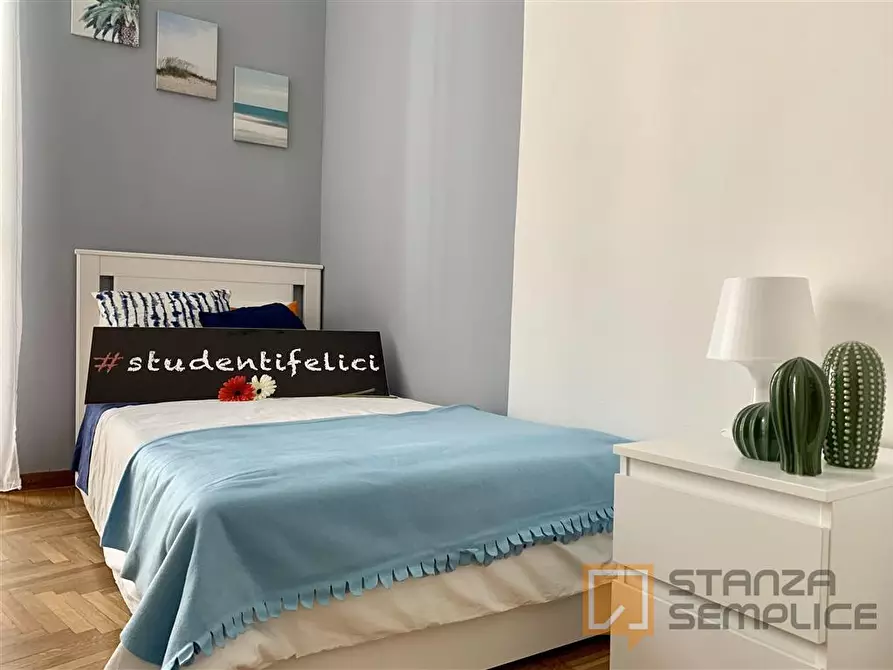 Immagine 2 di Stanza singola in affitto  in Via Caraglio 87 a Torino