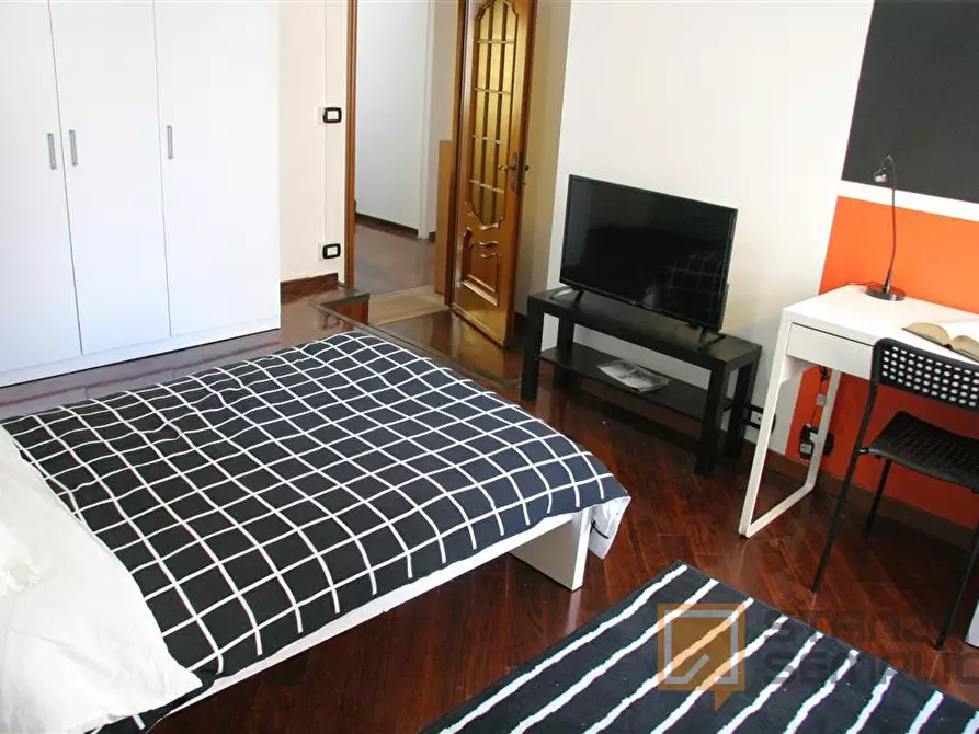 Immagine 4 di Stanza singola in affitto  in Via Beaulard 58 a Torino