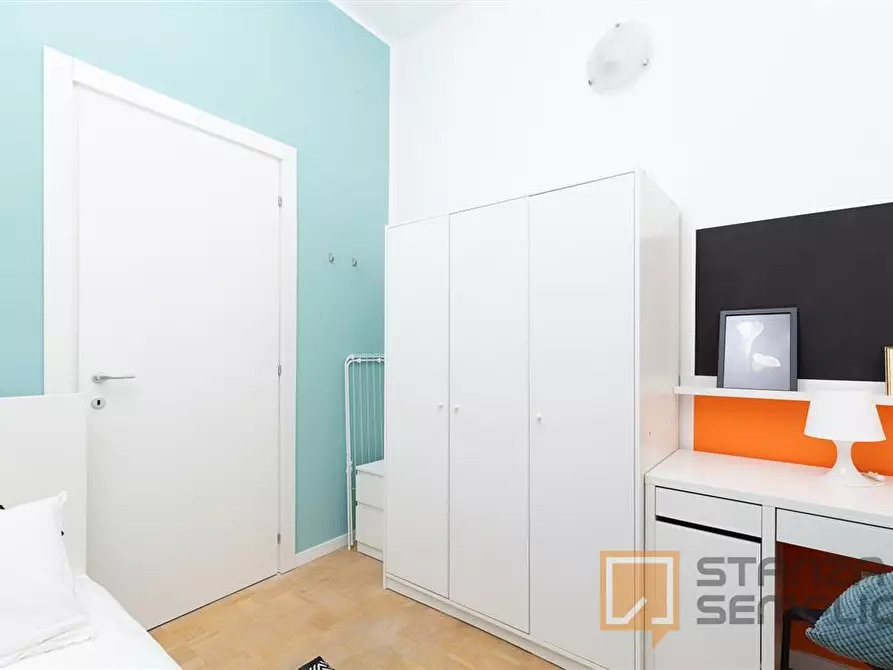 Immagine 2 di Stanza singola in affitto  in CORSO D'AUGUSTO, 108 a Rimini