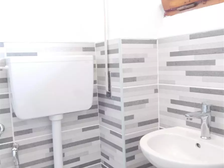 Immagine 22 di Stanza singola in affitto  in Via Savoia 15 a Sassari