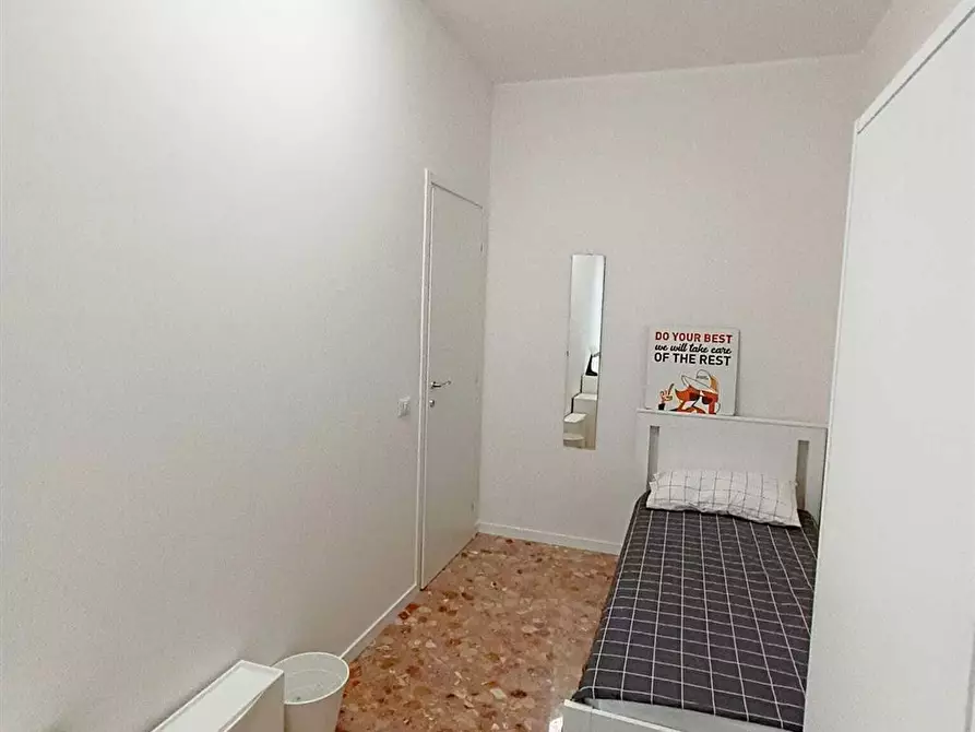 Immagine 2 di Stanza singola in affitto  in via carulli 5 a Bari