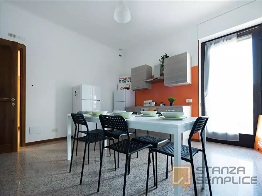 Immagine 5 di Stanza singola in affitto  in Via Goito 5 a Lecco