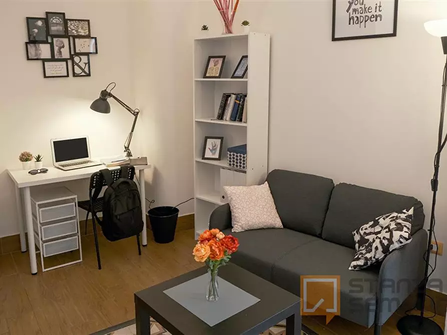 Immagine 4 di Stanza singola in affitto  in Via Enrico Pessina n. 15 a Napoli