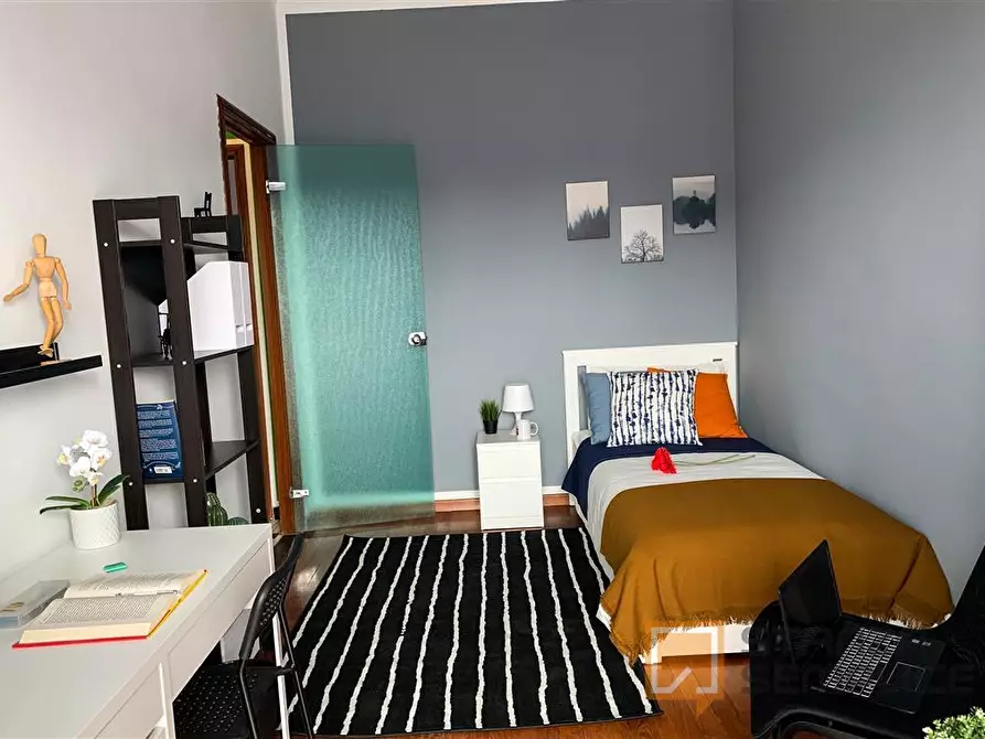 Immagine 2 di Stanza singola in affitto  in Via La Thuile n.53 a Torino