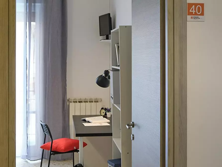 Immagine 1 di Stanza singola in affitto  in Via Terracina n. 381 fab. A - sc. H int. 27 a Napoli