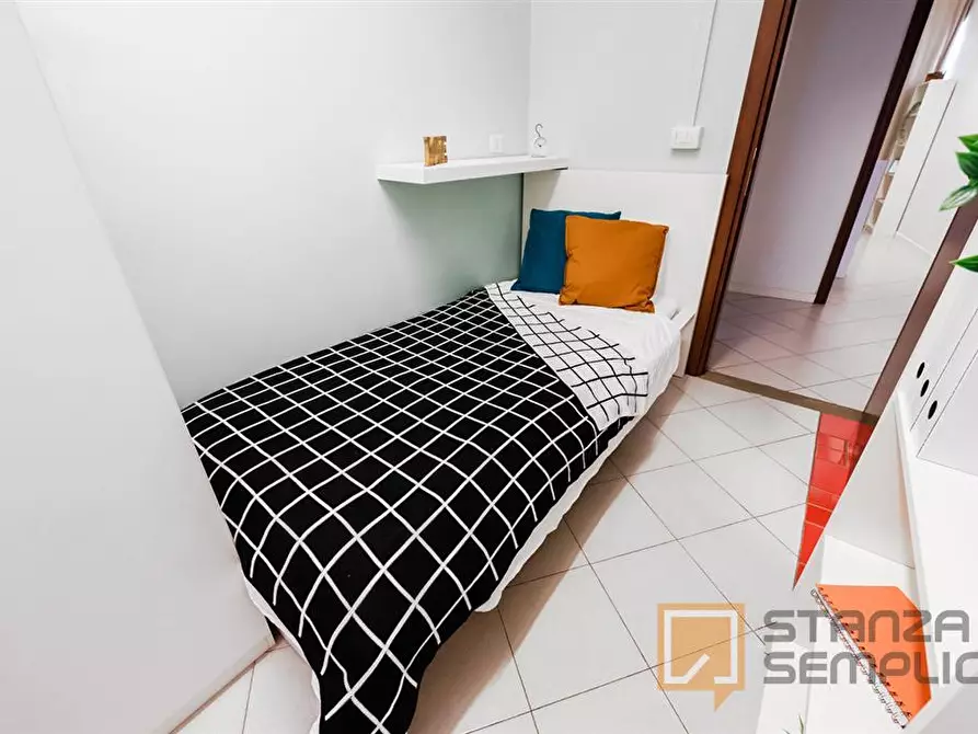 Immagine 3 di Stanza singola in affitto  in Via ANGELO MAJ 11 a Bergamo