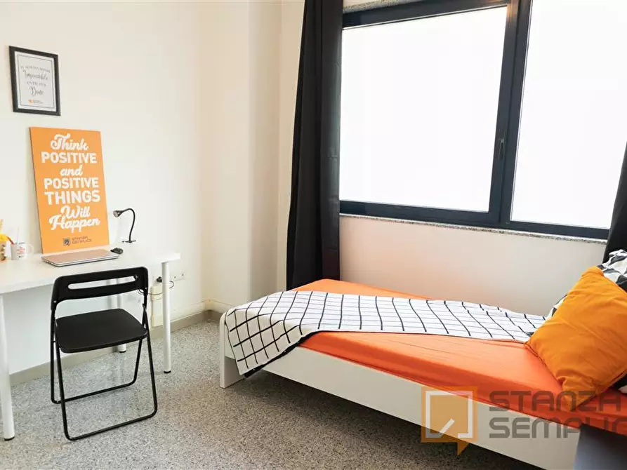 Immagine 3 di Stanza singola in affitto  in Via Dante 108 a Cagliari