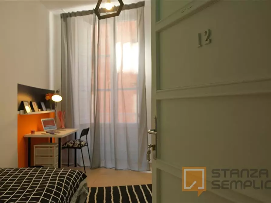 Immagine 1 di Stanza singola in affitto  in Via Francesco Saverio Correra 222 int. 15 a Napoli