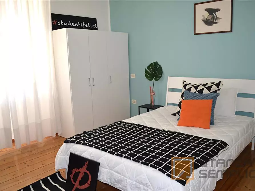 Immagine 1 di Stanza singola in affitto  in Via VIA PORTICI 11 a Rovereto