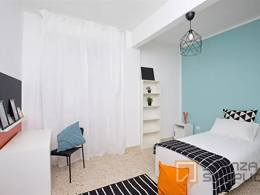 Immagine 3 di Stanza singola in affitto  in VIA BASTIONI SETTENTRIONALI, 49 a Rimini