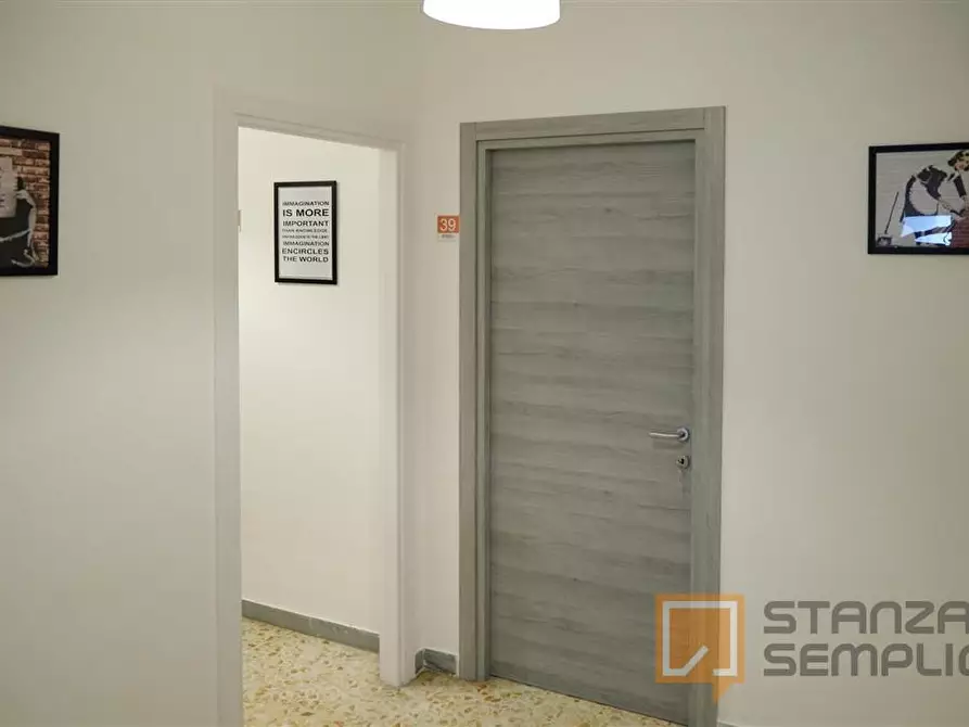 Immagine 12 di Stanza singola in affitto  in Via Terracina n. 381 fab. A - sc. H int. 27 a Napoli