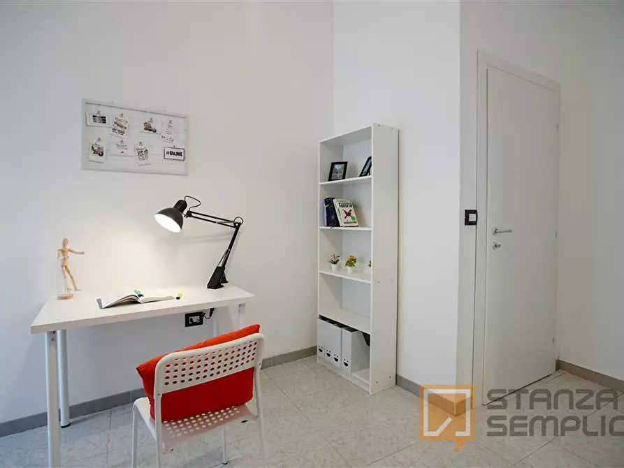 Immagine 4 di Stanza singola in affitto  in Vico Noce 27 a Napoli