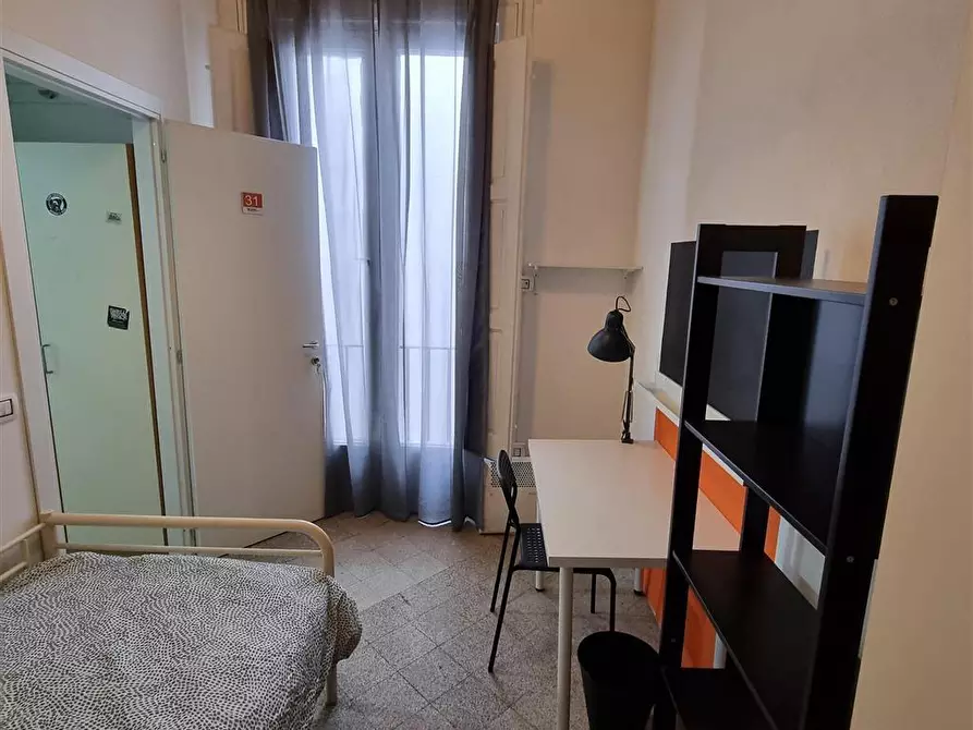 Immagine 4 di Stanza singola in affitto  in Via Pietro Trinchera n. 4 a Napoli