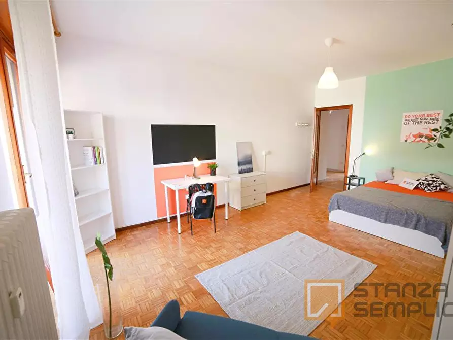 Immagine 1 di Stanza singola in affitto  in Via Como 10 a Lecco