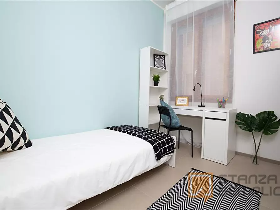 Immagine 3 di Stanza singola in affitto  in VICOLO GIOIA,1 a Rimini