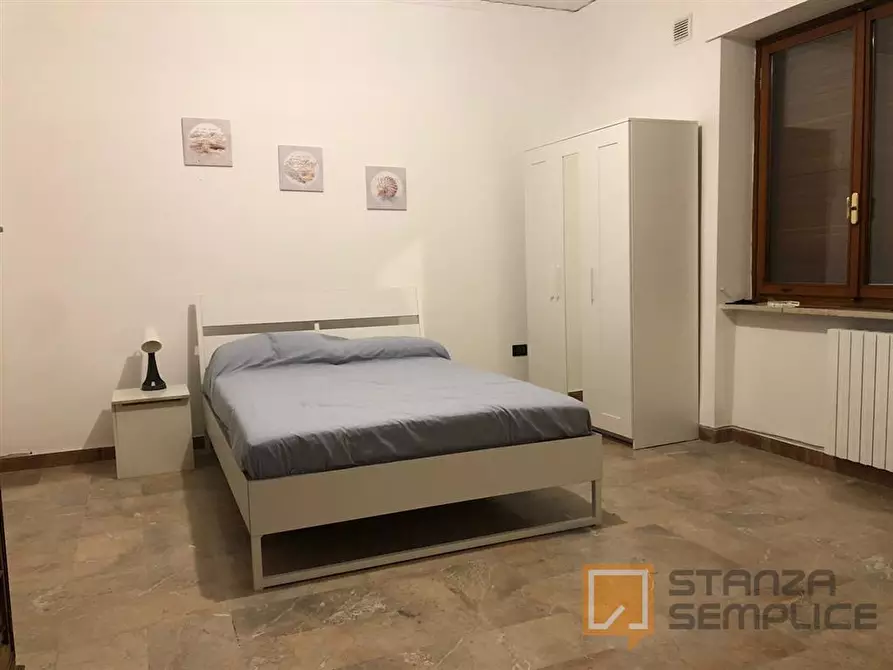 Immagine 2 di Stanza singola in affitto  in Via Gabriele Jannelli 220 p. T int. 3 a Napoli