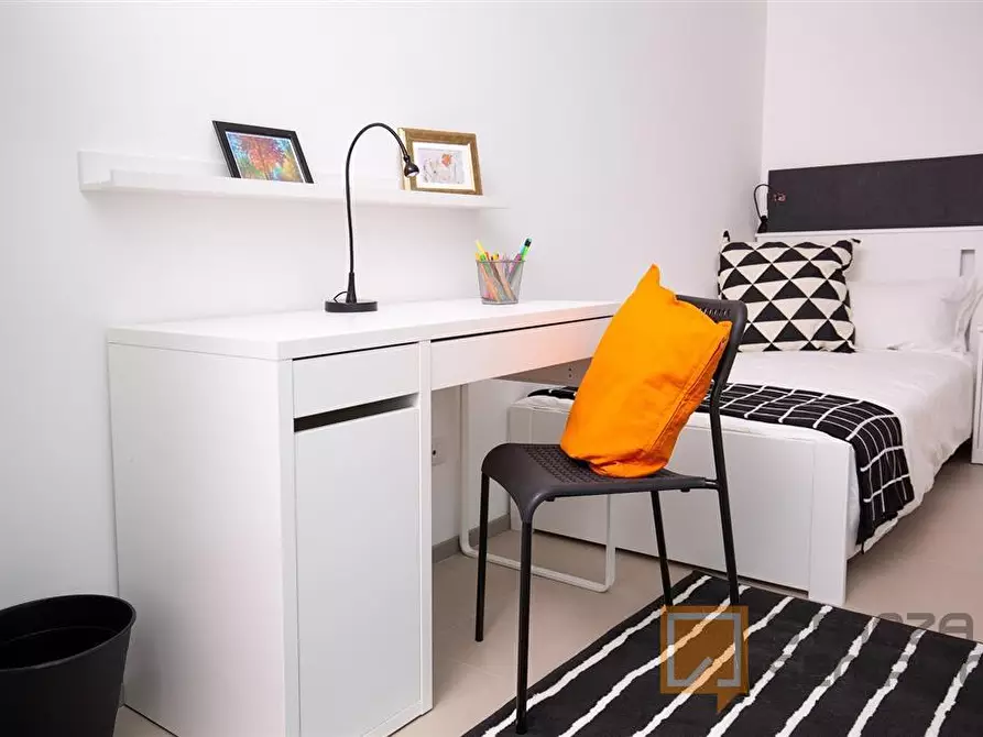 Immagine 3 di Stanza singola in affitto  in Via VICOLO GIOIA,1 a Rimini