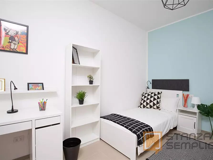 Immagine 5 di Stanza singola in affitto  in VICOLO GIOIA,1 a Rimini