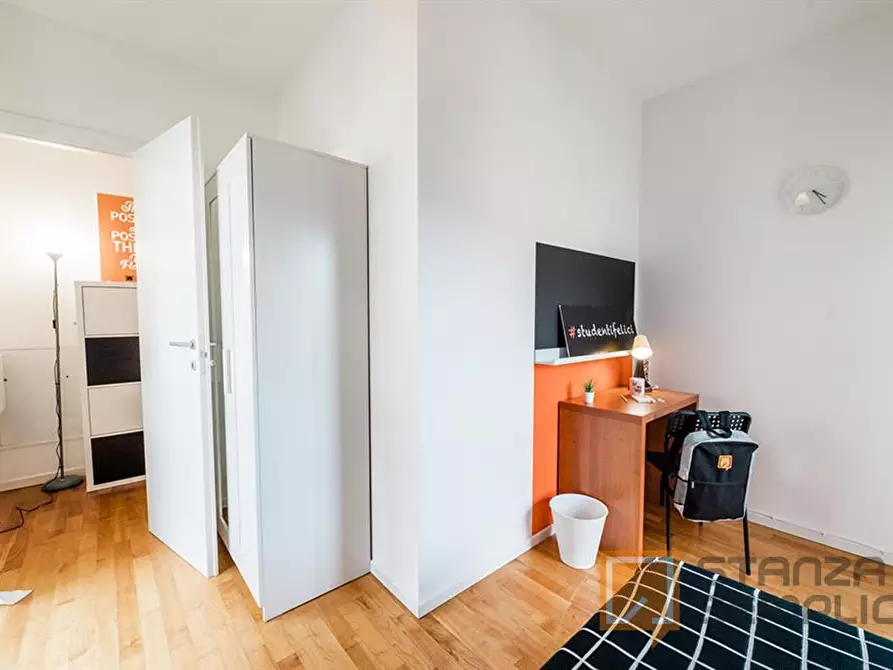 Immagine 5 di Stanza singola in affitto  in VIA BERIZZI 25 a Bergamo