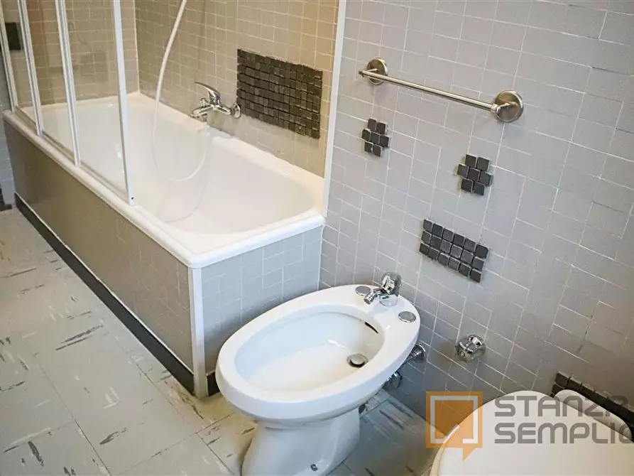 Immagine 16 di Stanza singola in affitto  in Via tigellio 24 a Cagliari