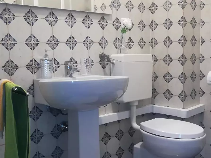 Immagine 10 di Stanza singola in affitto  in LARGO 8 MARZO a Parma