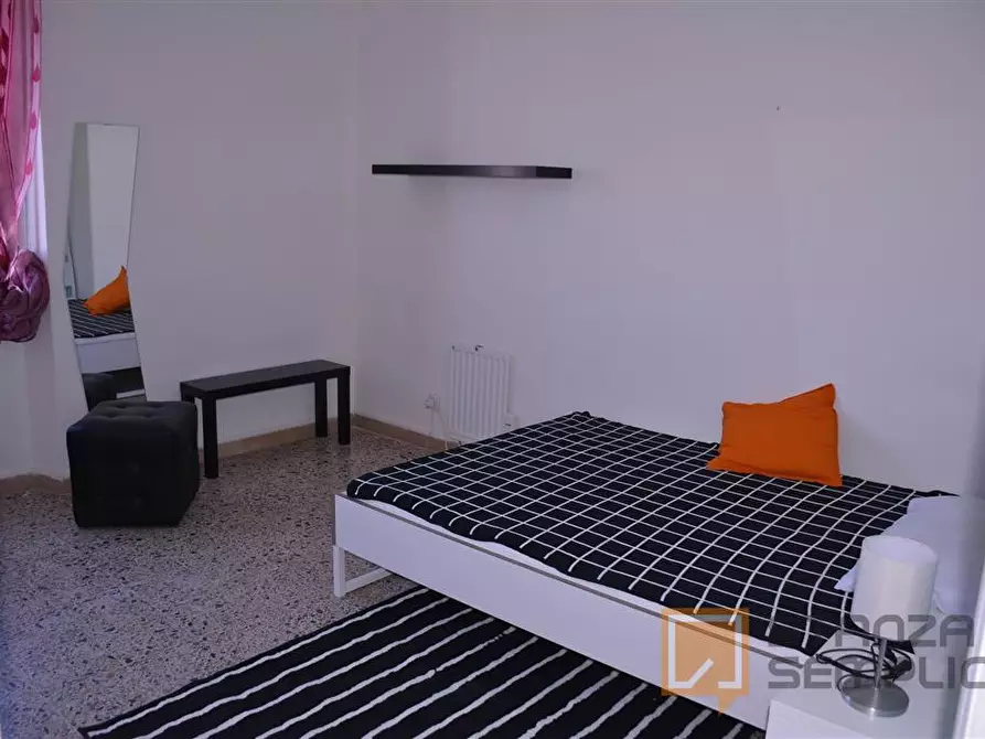 Immagine 1 di Stanza singola in affitto  in Via Ingurtosu n9 a Cagliari