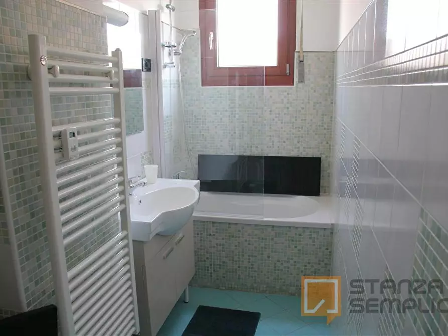 Immagine 6 di Stanza singola in affitto  in Via Palmiro Togliatti 23 a Torino