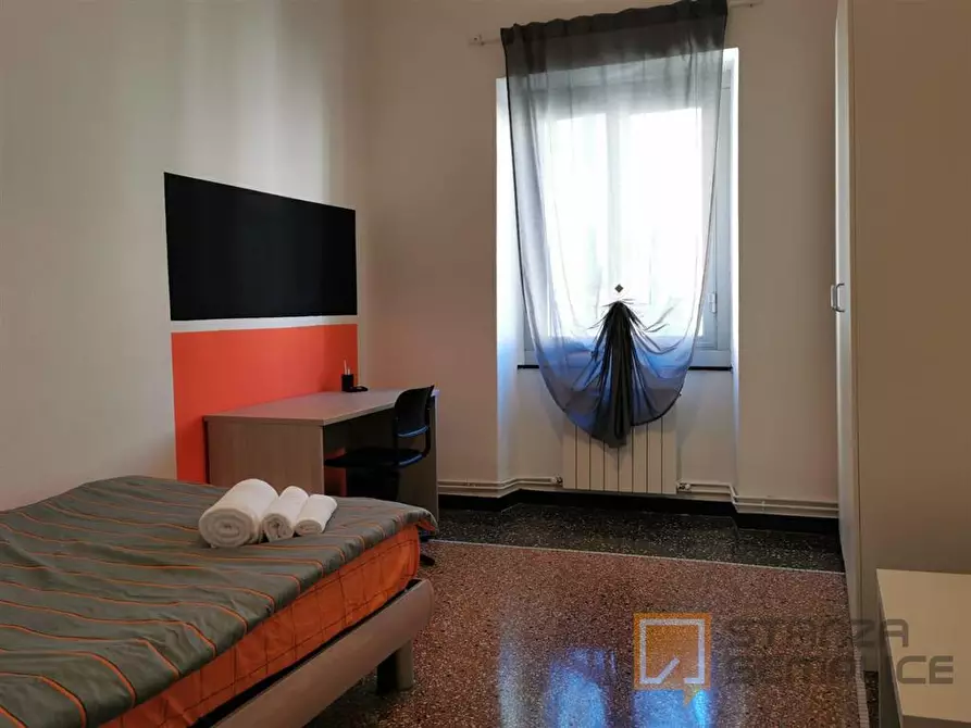 Immagine 3 di Stanza singola in affitto  in SALITA PIANO DI ROCCA 8/8 a Genova