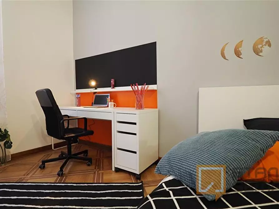 Immagine 1 di Stanza singola in affitto  in Via Sagliano Micca 3 a Torino