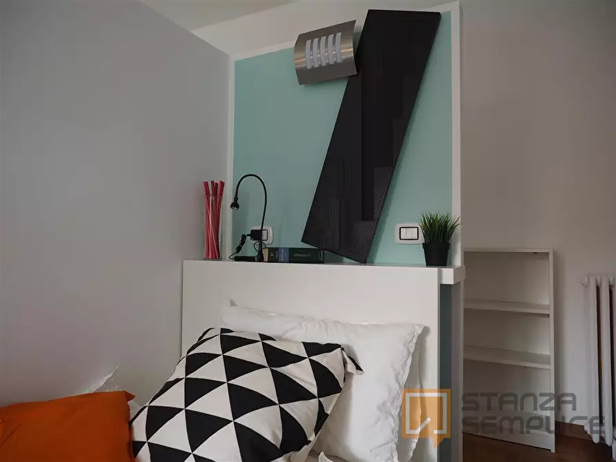 Immagine 2 di Stanza singola in affitto  in Via Gian Domenico Cassini n.64 a Torino