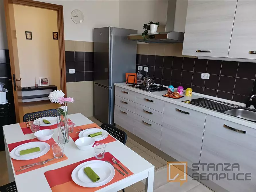 Immagine 5 di Stanza singola in affitto  in LARGO 8 MARZO a Parma