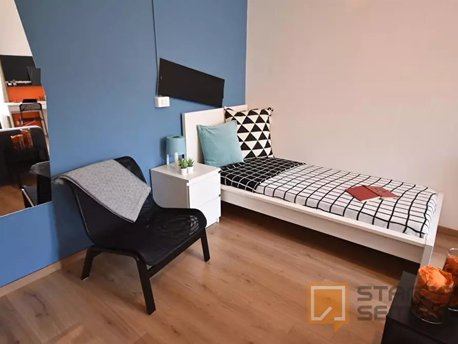 Immagine 1 di Stanza singola in affitto  in VIA LOCATELLI 49 a Bergamo