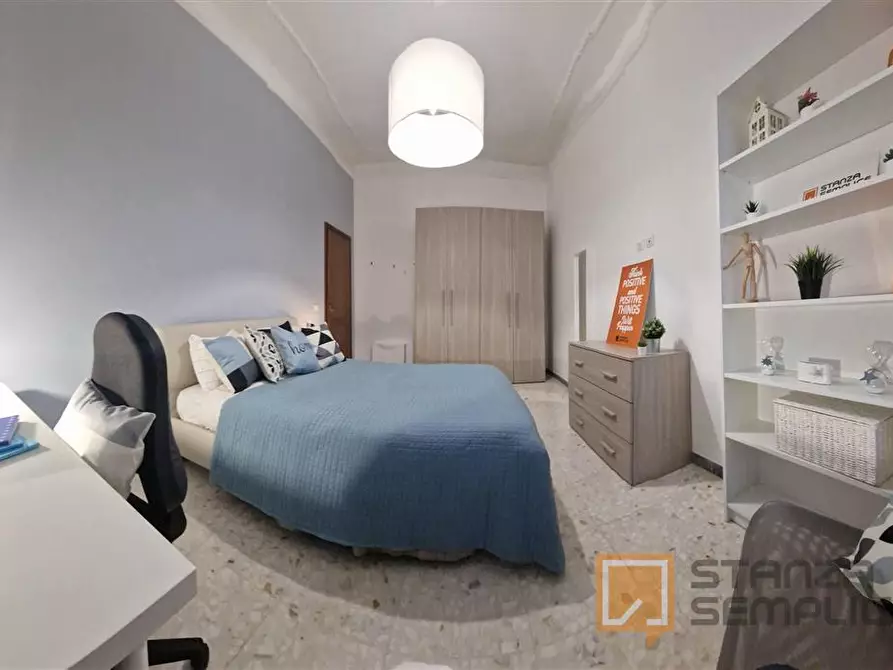 Immagine 2 di Stanza singola in affitto  in Via Cerveteri, 13 a Roma