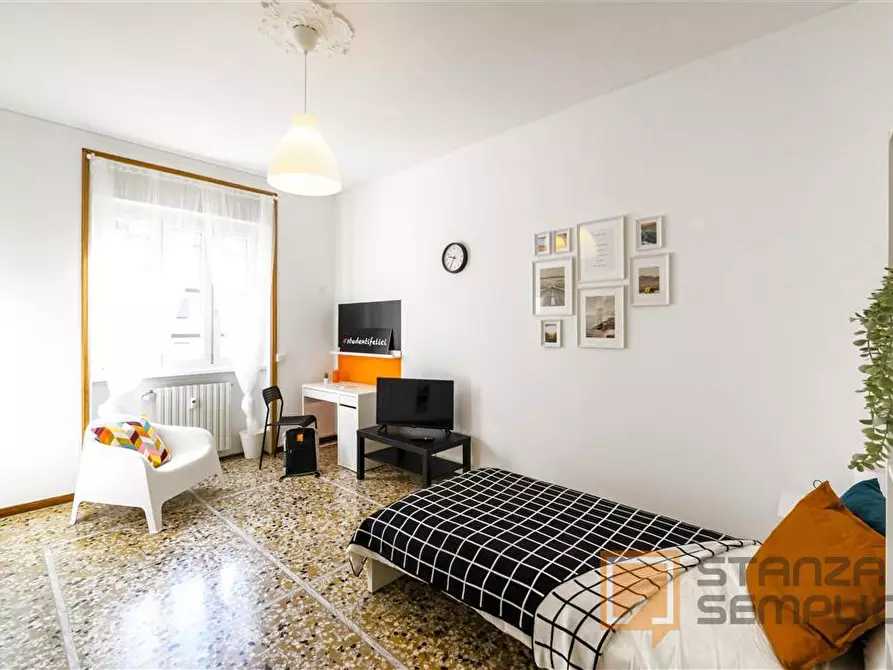 Immagine 1 di Stanza singola in affitto  in VIA 24 MAGGIO 11 a Bergamo