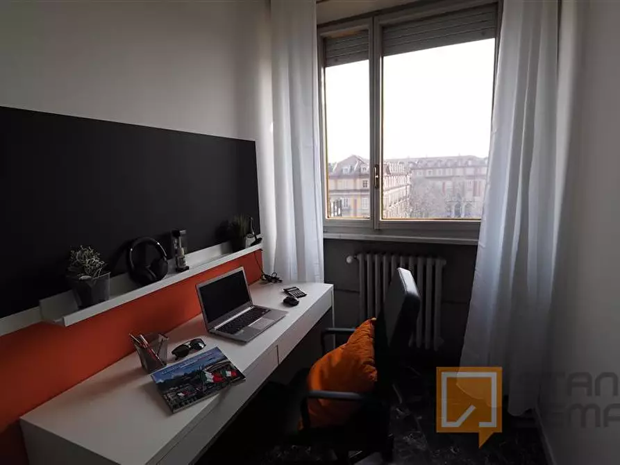 Immagine 2 di Stanza singola in affitto  in Piazza Statuto 24 a Torino